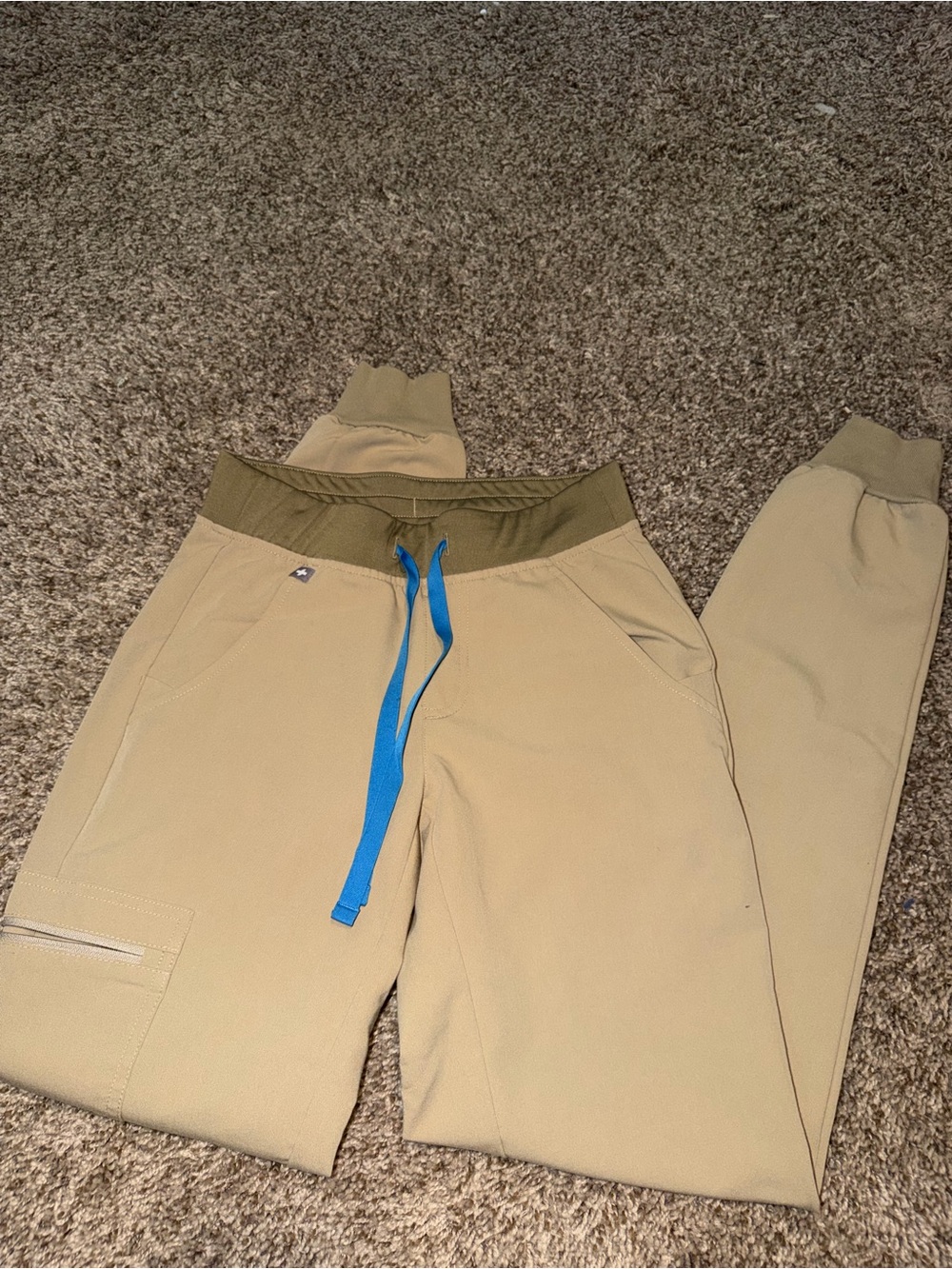 Figs women’s tan Zamora jogger scrub pants xxs/tall